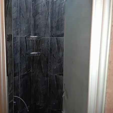 Apartament Sari Konak *